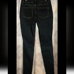 Maurices skinny jeans-size medium-dark wash